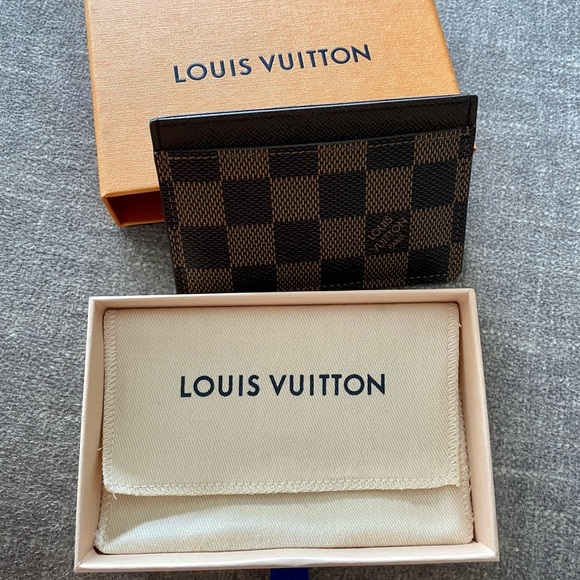 Louis Vuitton Card Wallet - Picture 3 of 3